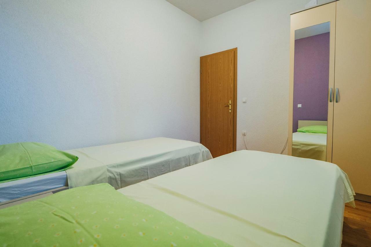 Apartments Dea Baška Voda Kültér fotó