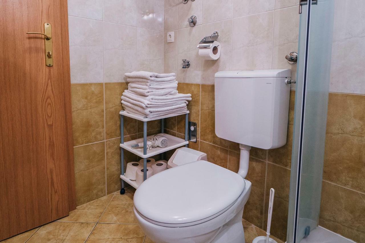 Apartments Dea Baška Voda Kültér fotó